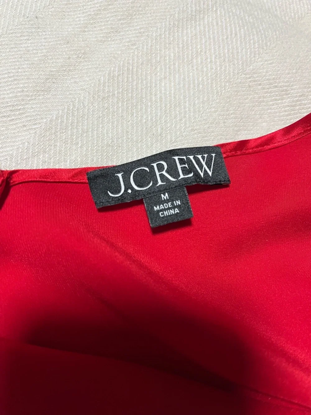 NWOT 100% Silk J. Crew Carrie V-neck Camisole Tank Top Red Going Out Medium - Picture 6 of 10